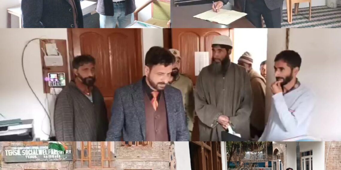 ADC Handwara conducts surprise inspection of Government Offices in Sub Division Handwara