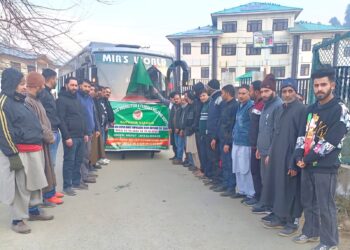 Farmers from kupwara Embark on seven- days Exposure visit
